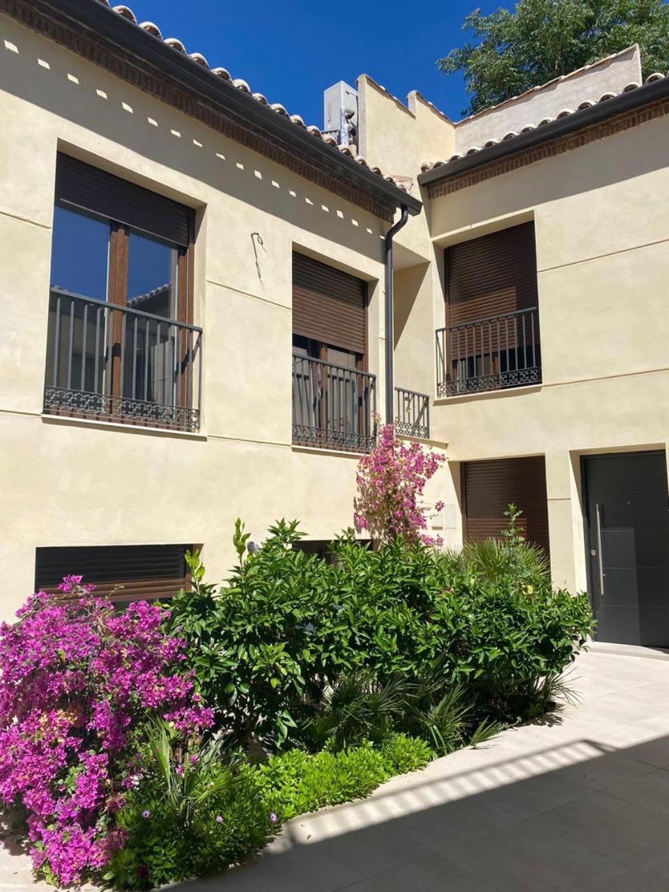 Apartamento En Toledo Bagu Apartment Exterior photo